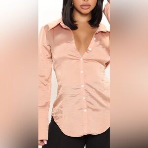 Fashion Nova~Shiny~Blush~Button Down~Pointed Collar~Wide Cuffed~Blouse~Size XL